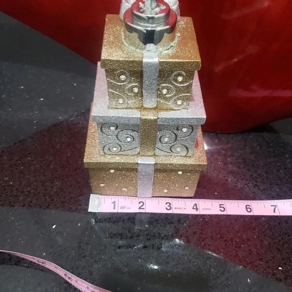 Gold and Silver Christmas Presents Soap Dispenser